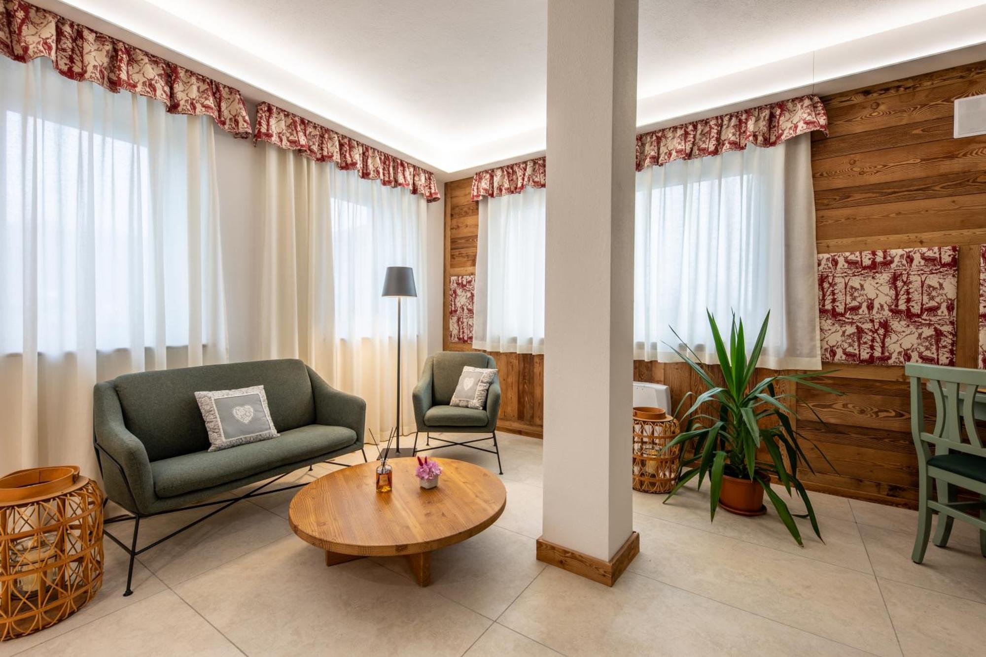 La Primula Hotel Borgo San Dalmazzo Ngoại thất bức ảnh